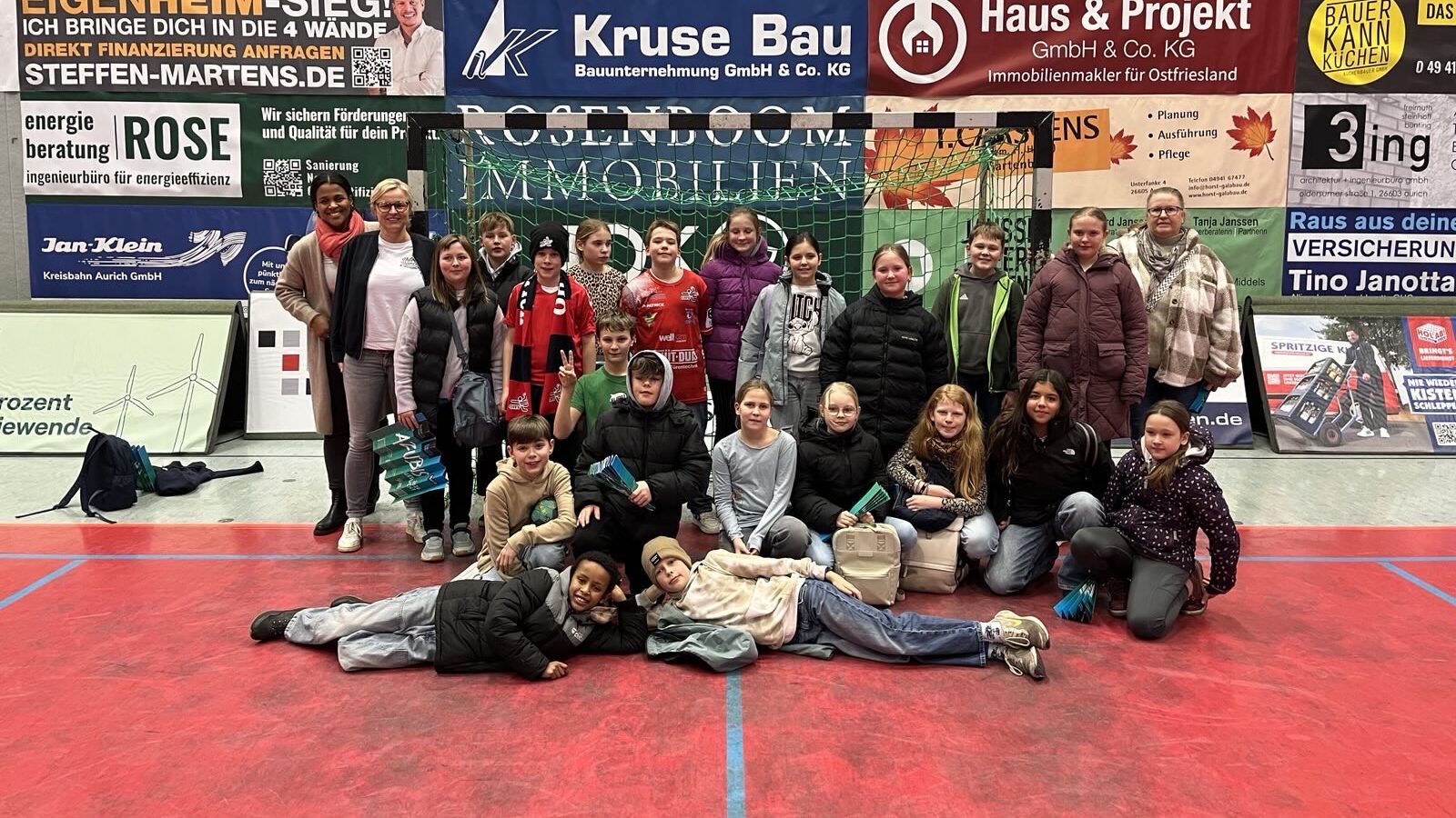 Begeisternde Atmosphäre beim Handball-Heimspiel des OHV Aurich – Klasse 5a live dabei!